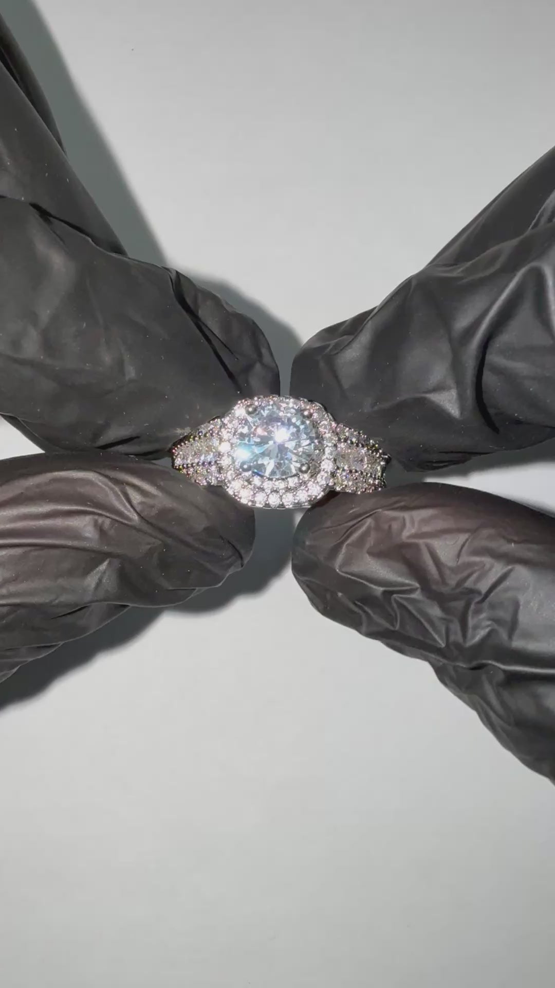 Platinum-Plated Wedding Ring For Woman